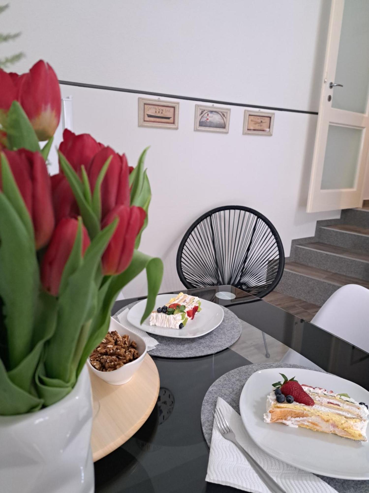 Kuca Za Odmor Eni **** Villa Šibenik Exterior foto