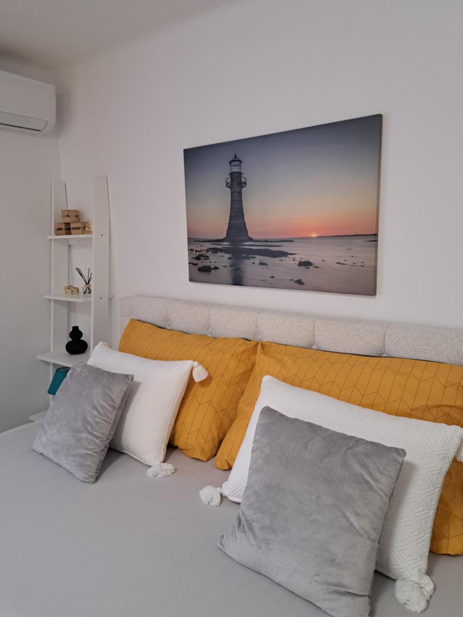Kuca Za Odmor Eni **** Villa Šibenik Exterior foto